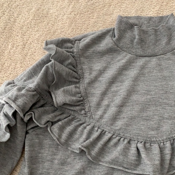 H&M Grey Ruffled Sweater - Picture 2 of 3